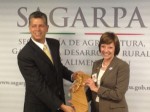 CDFA Secretary Karen Ross with Mr. Raúl Urteaga Trani, General Coordinator of International Affairs at SAGARPA (Photo from ca.gov Planting Seeds)