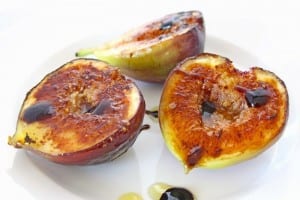 Grilled Figs with Balsamic Glaze