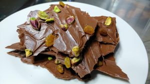Almond Raisel Bark