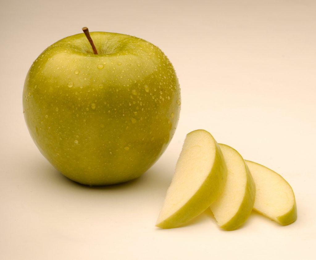 genetically engineered apple
